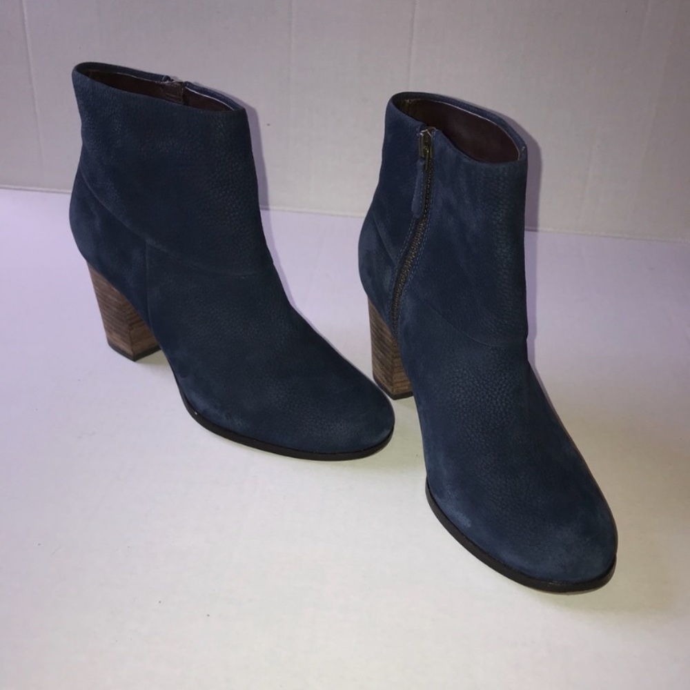 Cole Haan Cassidy Bootie Navy Blue Nubuck Sz 7B